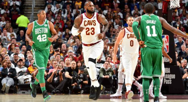 NBA揭幕战骑士险胜凯尔特人 詹姆斯复出海沃德骨折