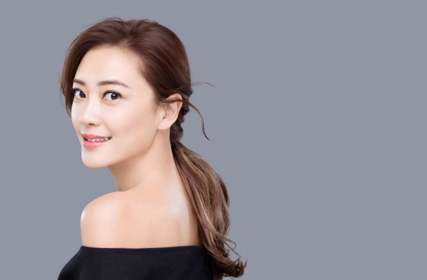 应采儿自曝想生女儿 希望女儿长相随自己性格像Jasper