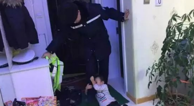 儿子题里将父除名 一家四口变三口原因让人泪奔