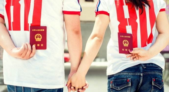 领完证之后有趣的事 从领证到结婚满满都是笑点