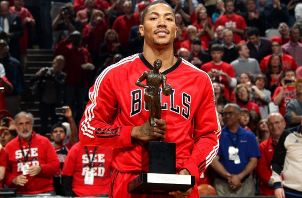 罗斯7年前的今天成为最年轻的MVP 玫瑰会继续绽放吗