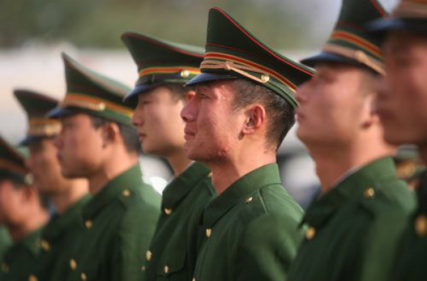 北海边检站邀请老兵重返军营庆“八一”
