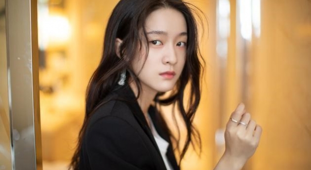张雪迎方发声明，杨紫秦俊杰分手事件持续发酵