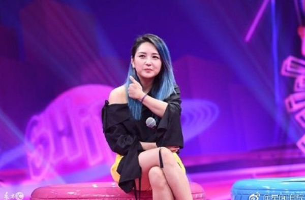 何洁再次霸气回怼恶评 直言未插足任何孕妻的家庭