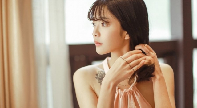 社会霸气说说　爷的爱你永远不会懂爱她就陪她从校服走到婚纱