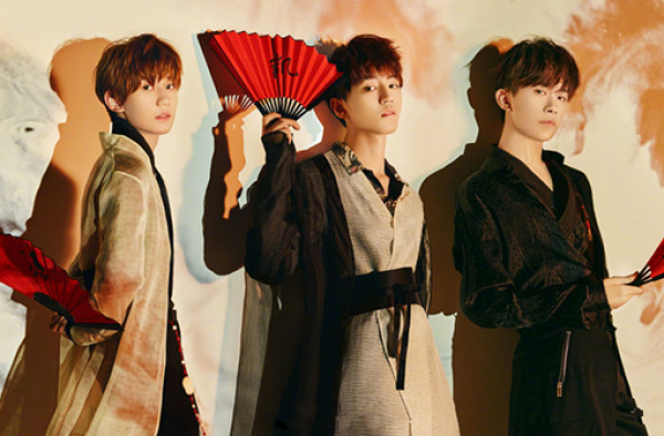 TFBOYS歌词字数经过精确的计算 嗅到了浓浓的求生欲
