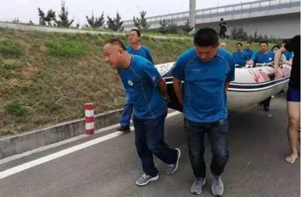 滴滴百万悬赏到账 打捞队怎么分配100万?