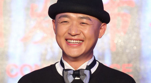 包贝尔买盗版张艺兴专辑，这专辑让张艺兴沉默