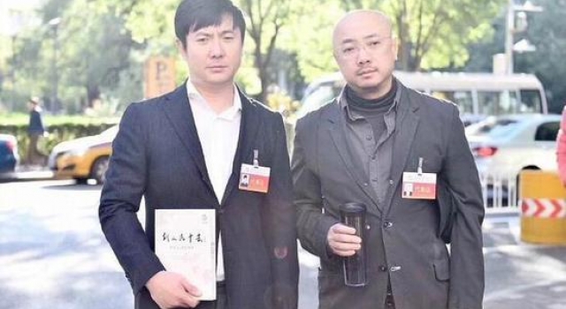 徐峥沈腾合影 照片曝光惹人爆笑！竟是这幅表情？