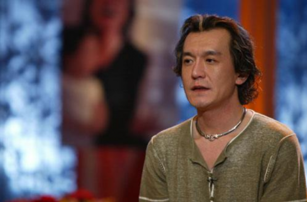 央视发文悼念李咏什么内容？回忆李咏荧屏点滴令人泪目！
