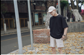 新款纯棉宽松短袖 让你的世界感受不一样的清爽舒适