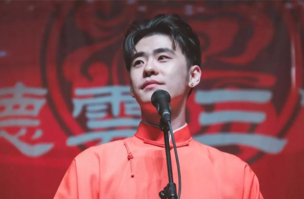 辫儿哥张云雷 让相声艺术在传统形式中更加吸引人