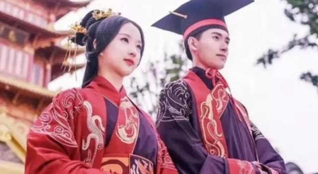 阜阳百人汉服婚礼怎么回事？穿汉服婚礼别有一番韵味？