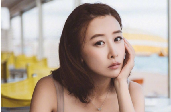 毛俊杰道歉海关工作人员 公众人物别让情绪控制自己