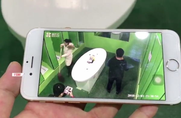 教培公厕装摄像怎么回事？不顾隐私公然装在厕所里？