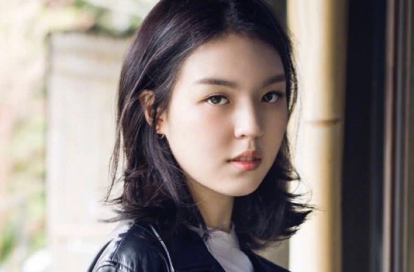 李咏女儿出版小说《刘小姐》 曾两次遭受网络暴力