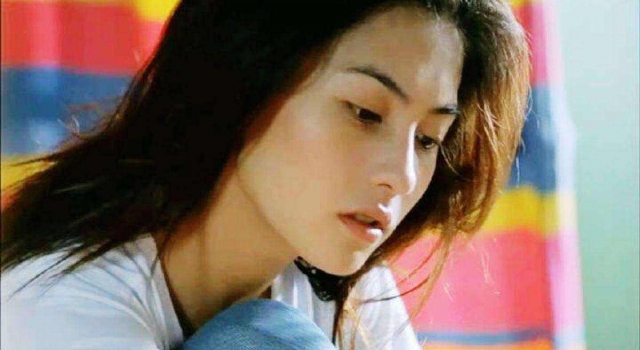 张柏芝产后写真 身材似少女但一个部位暴露年龄