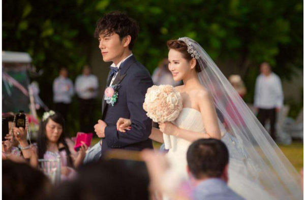 伊能静庾澄庆离婚什么原因？女方首次公开谈论婚变缘由