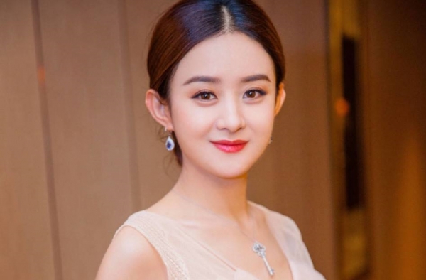 曝赵丽颖怀男宝宝，奉子成婚成最强夫妻组合