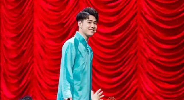 张云雷退赛《欢乐喜剧人》取钢板 节目表现平平 要过气了？