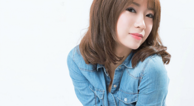 如何看女生喜不喜欢你？这七点告诉你她到底喜欢你吗？