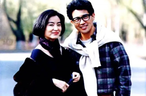 林青霞秦汉领证结婚？女方好友出面回应 痴缠40年终无果