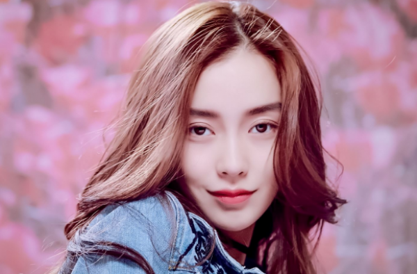 Angelababy喜提美国版Vogue 第一获此荣耀的中国明星！