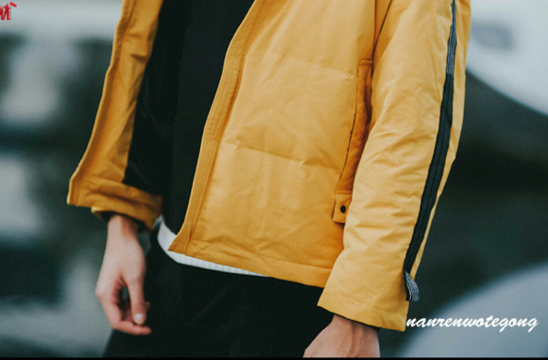 来一件短款羽绒服 带给你一个充满活力的冬天