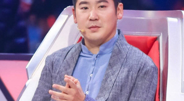 戚薇发文怒怼鲍云 是无脑还是刚 网友讽刺给自己加戏