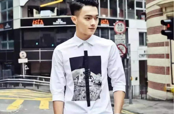 年轻的人生需要出彩的搭配 服装的选择决定你人生高度