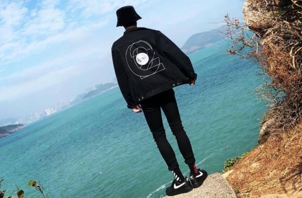 感受阳光男孩的服饰 走进白敬亭的服装搭配