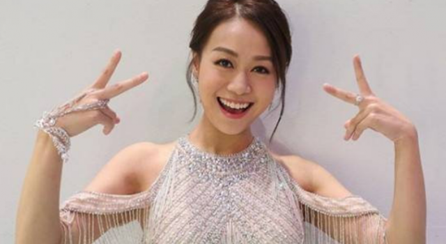 黄心颖风波后现身 媒体围攻机场 黄心颖仓皇出逃