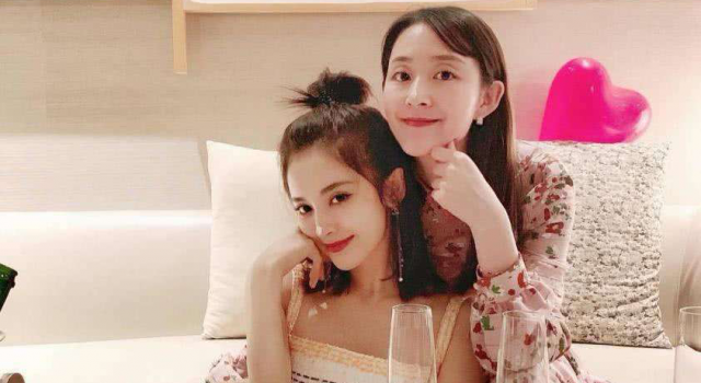 娜扎和姐姐庆生 娜扎姐姐多次力挺 姐妹情深让人羡慕