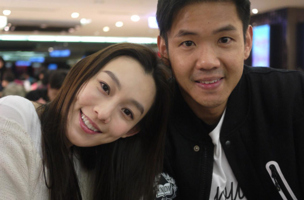 范玮琪否认学历造假 结婚纪念日不秀恩爱吐苦水