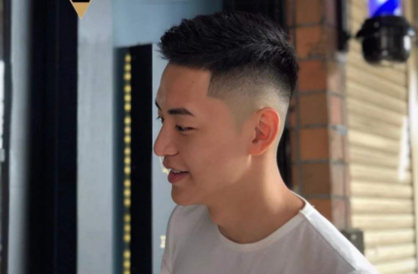 男士发型盘点之什么样的男生适合露额头的发型？