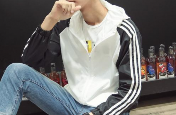 做一个精致的猪猪男孩 这个夏天少不了的男士防晒衣