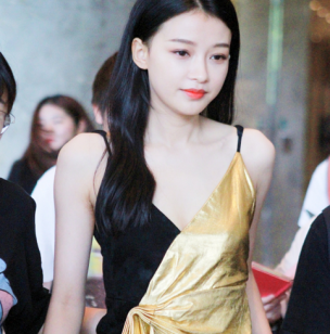 孙怡身材 生完孩子还这么瘦！女明星天生好身材？