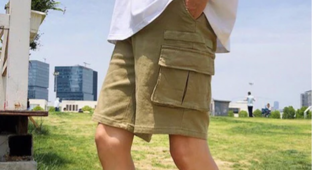 男生夏季短裤穿搭 你七夕约会最好的一种选择