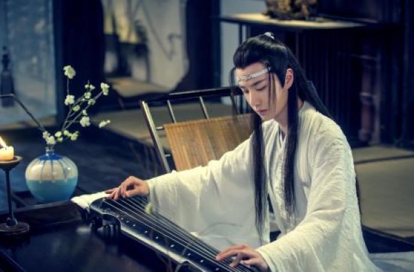 赵丽颖产后复出新戏搭是他 新生代男星王一博 我酸了