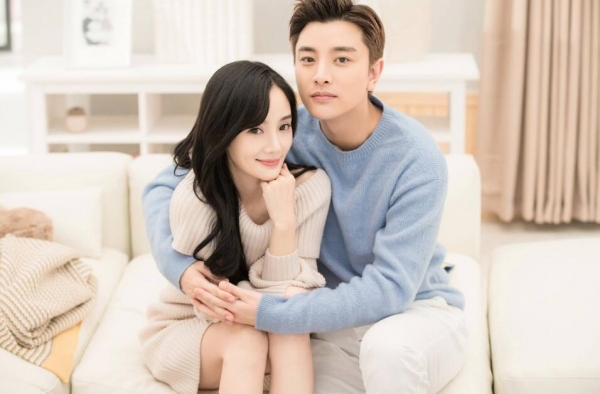 李小璐朋友圈发恶有恶报 高调现身 疑为薛之谦出口恶气