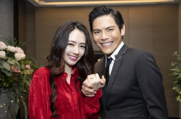 郭碧婷婚纱照曝光 简单款式美若天仙 仙女本尊无疑了