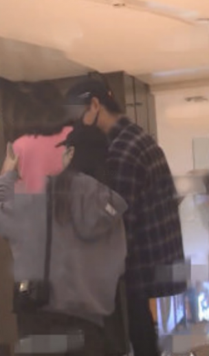 尹正蒋梦婕恋情疑曝光 网友：坐等当事人回应！
