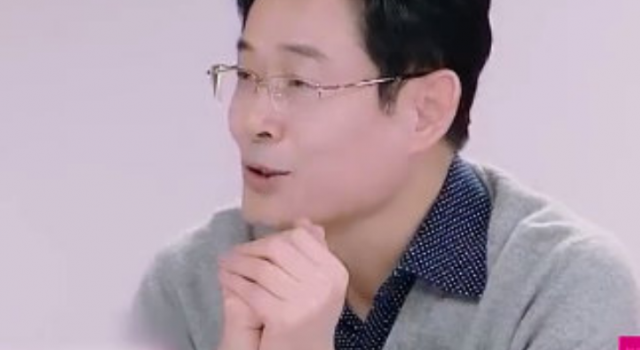 蒋梦婕爸爸谈女儿与尹正被拍 直接被官宣了