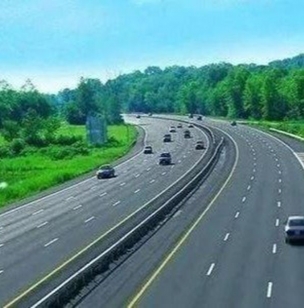 全国高速公路恢复落杆通行 网友：即将收费的信号