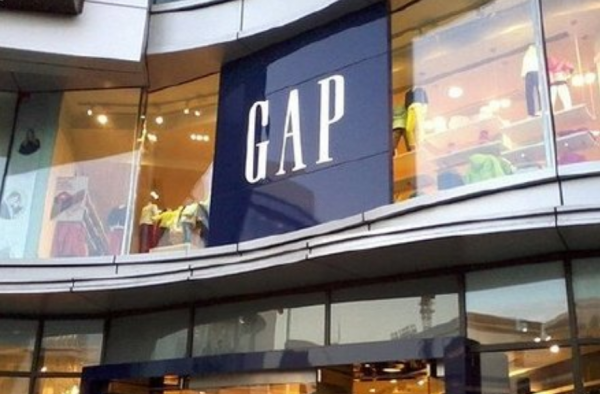 GAP停发8万员工工资 市值暴跌60% 马上走在破产的危机