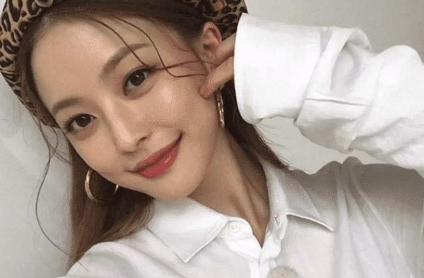 娱乐圈第一个公开患艾滋病的女星，传染她的男人是谁？