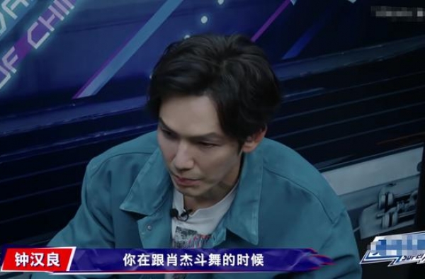 《街舞3》选手发烧应治疗，却被关在屋内数小时，还是明星待遇好