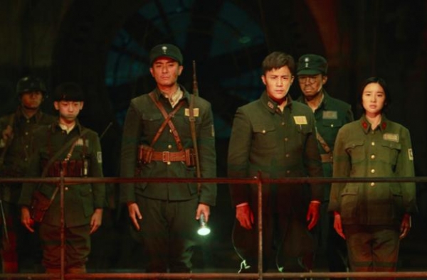 《八佰》上映，他们有话说！丨专访