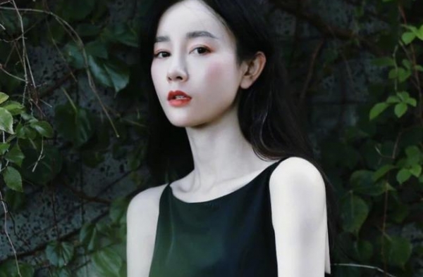 张檬终于取出“假体”，32岁美到不敢认，重现当年“杨真真”