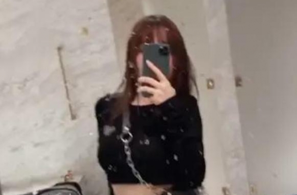 女明星的生活有多乱，李小璐深夜发热舞视频，暴露邋遢卫生间